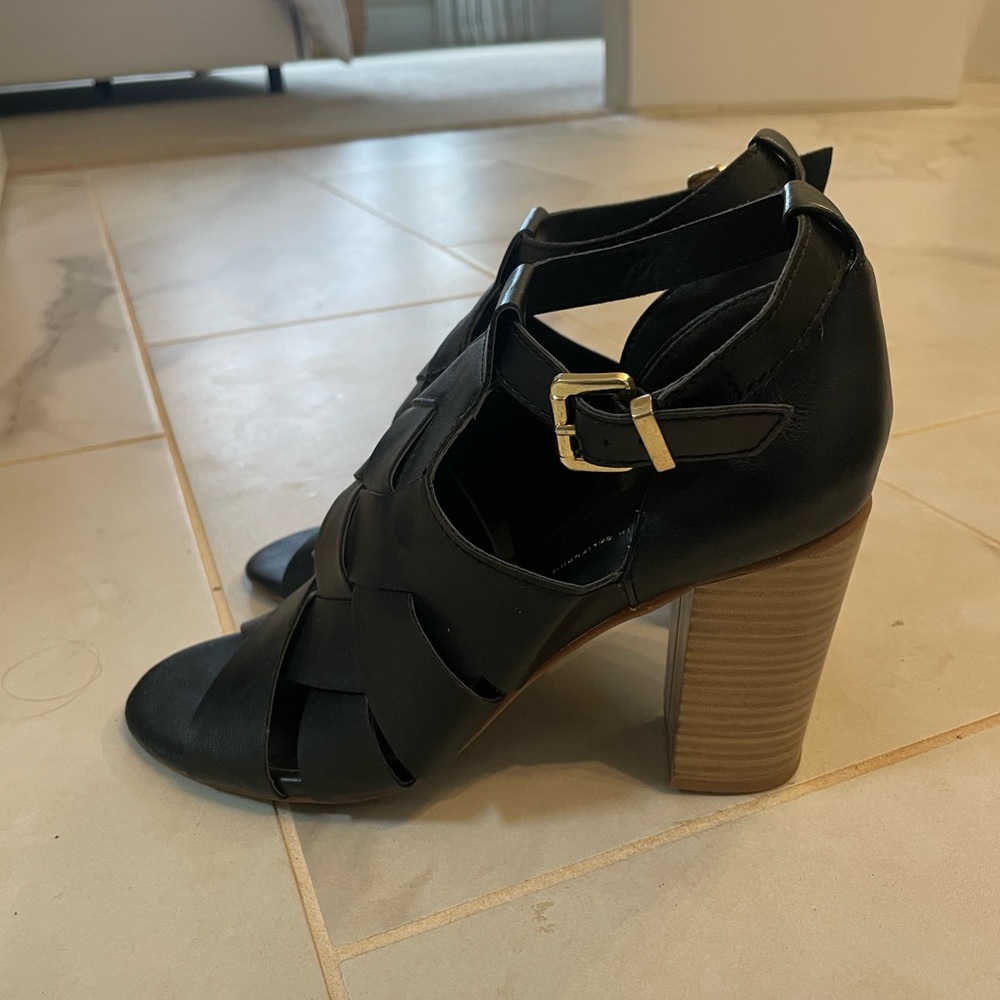 Like new leather shoes with gold buckle. Anthropology style